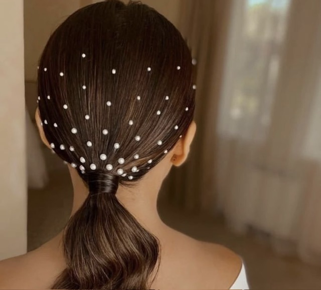 مروارید چسبی